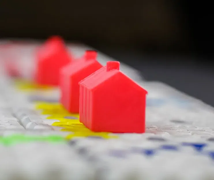 Bàn chơi Monopoly khổng lồ với FlexMesh xoay 45° - Image 3