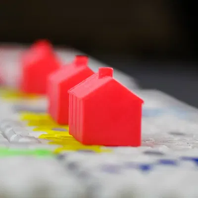 Bàn chơi Monopoly khổng lồ với FlexMesh xoay 45°