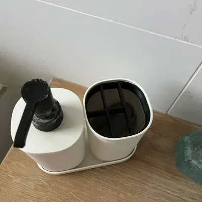 Giá đỡ bàn chải đánh răng tách biệt - Mẹo cho IKEA STORAVAN