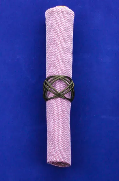 Thiết kế vòng khăn ăn đan lỏng nhẹ nhàng - Image 3