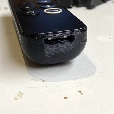 Giá đỡ điều khiển Apple TV tiện dụng