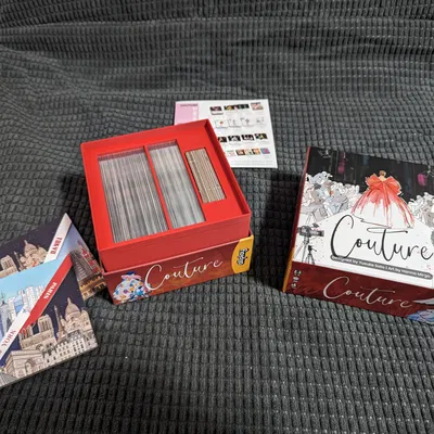 Hộp tổ chức cho trò chơi board game Couture