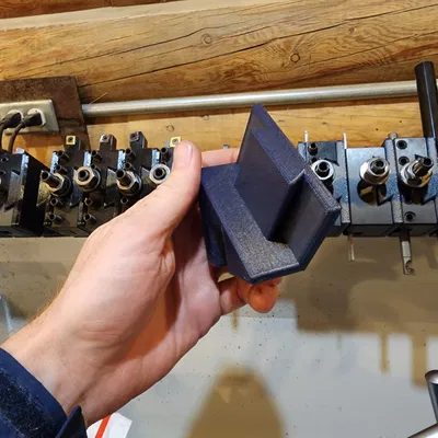 Giá đỡ dụng cụ AXA QCTP cho máy tiện