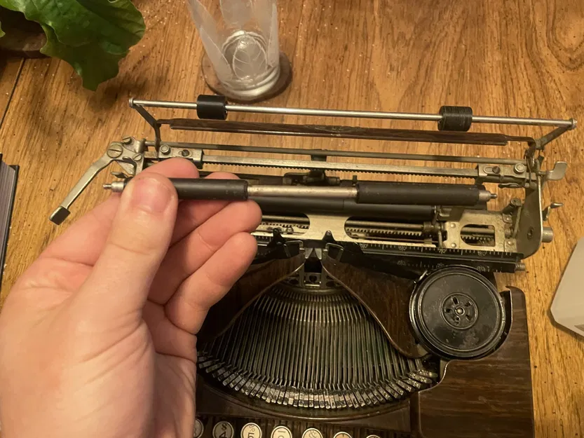 Con lăn thay thế cho máy đánh chữ Royal 1928 Model P - Image 5