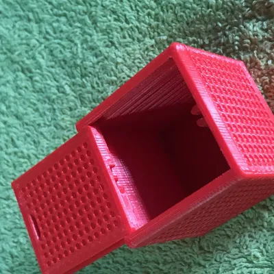 Hộp lưu trữ Cube 40 với nắp trượt và khóa click