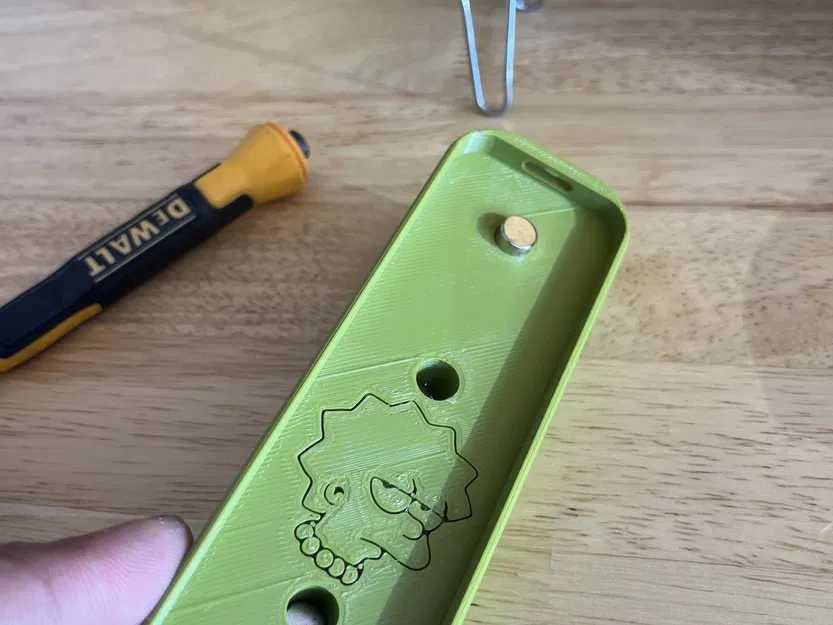 Giá đỡ điều khiển Apple TV v2 có nam châm - Image 5