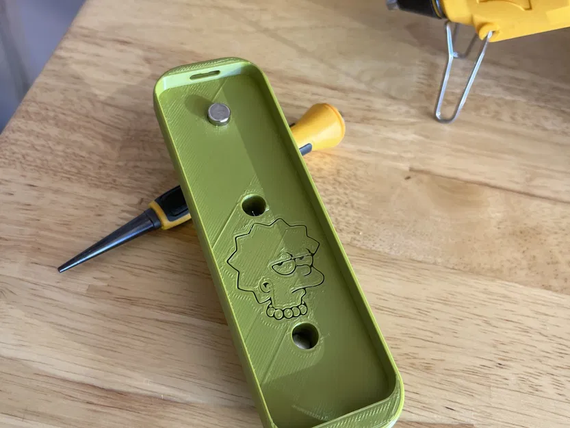 Giá đỡ điều khiển Apple TV v2 có nam châm - Image 6