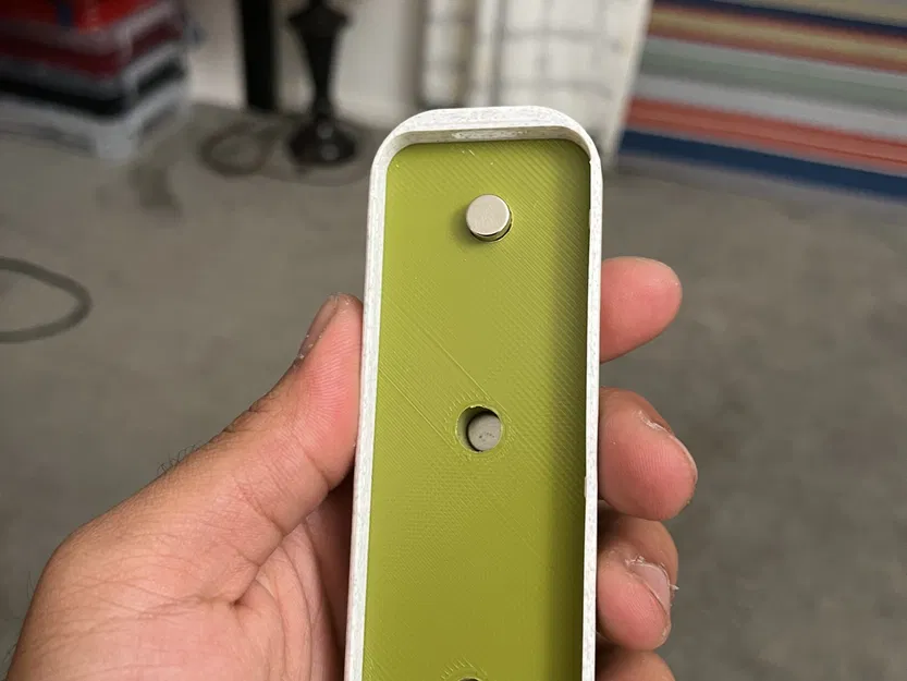 Giá đỡ điều khiển Apple TV v2 có nam châm - Image 9