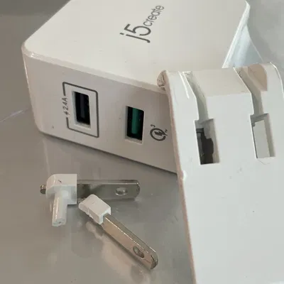 Vỏ prong thay thế cho bộ sạc tường hỏng