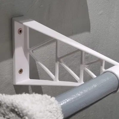 Giá đỡ khăn tắm từ tay cầm chổi cũ