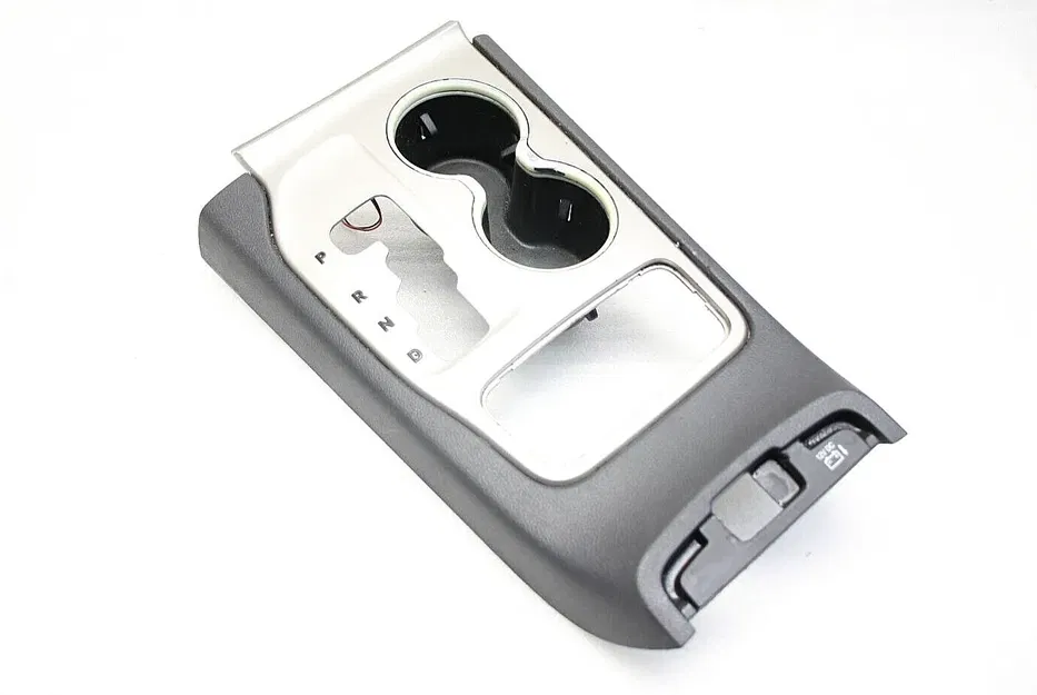 Viền chén đựng nước cho Jeep Grand Cherokee - Image 2