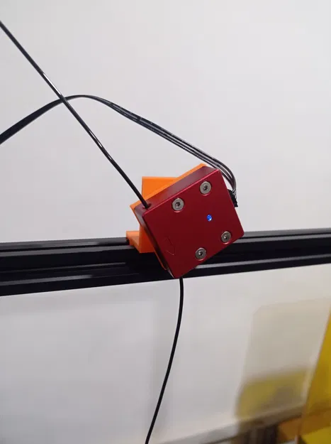 Cảm biến chạy hết filament CR 10 Max gắn trên máy in 3D - Image 2