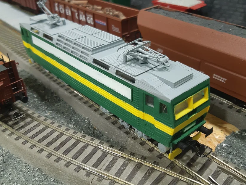 Đầu máy xe lửa 162/3 kiểu Peršing Kastle tỷ lệ 1/87 H0 - Image 3