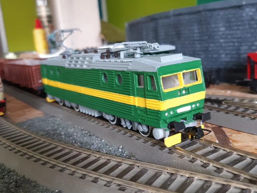 Đầu máy xe lửa 162/3 kiểu Peršing Kastle tỷ lệ 1/87 H0 - Image 5