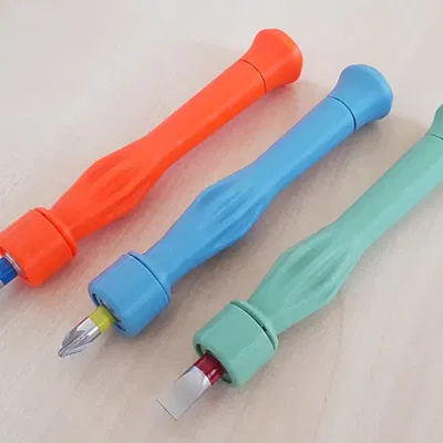 Tuốc nơ vít có khóa cơ học và bánh xe tự do in tại chỗ