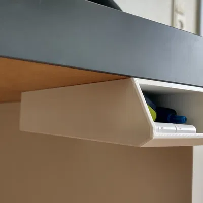 Ngăn kéo đựng bút tiện lợi dưới bàn làm việc