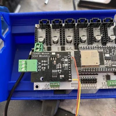 Hộp Jackpot V1 với không gian 25mm cho các mô-đun bổ sung