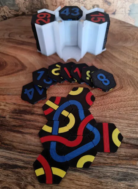 Trò chơi xếp hình Tantrix với 56 mảnh ghép - Image 1