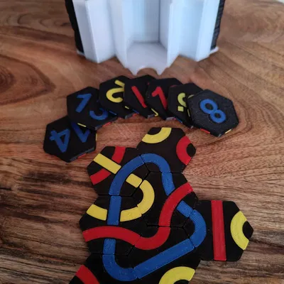 Trò chơi xếp hình Tantrix với 56 mảnh ghép