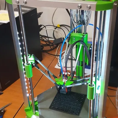 C-MINI, một máy in Delta nhỏ gọn