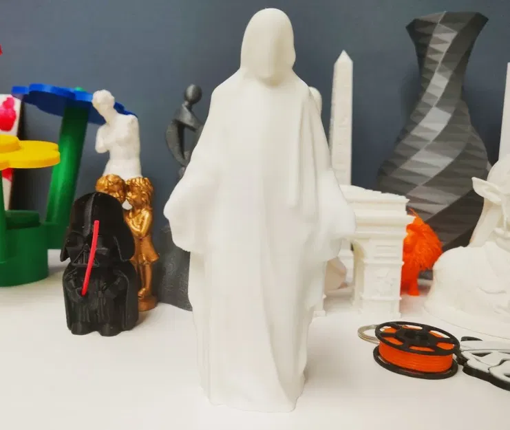 Chúa Jesus mượt mà và phong cách low poly - Image 1