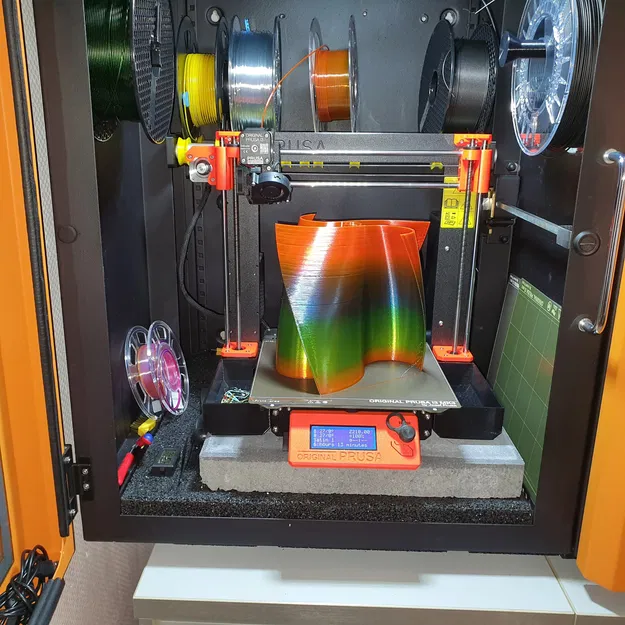 Vật trang trí vườn xoay AeroArt Garden Twirl phong cách Ugrinsky - Image 1