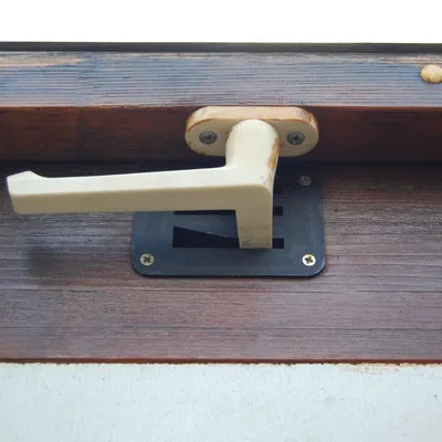 Bản thay thế khóa cho cửa sổ mái "Roto