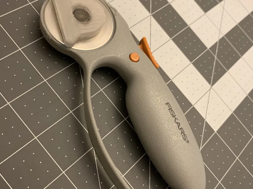 Hướng dẫn sử dụng dao cắt quay Fiskars - Image 1