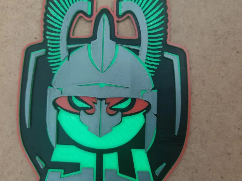 Biểu tượng đội CTF P4 với hiệu ứng phát sáng trong bóng tối - Image 2