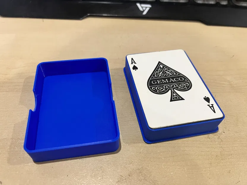 Hộp đựng bài tiêu chuẩn cho bộ bài chơi - Image 1