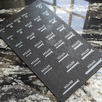 Hộp đựng vít nhỏ với nắp trượt và nhãn dán