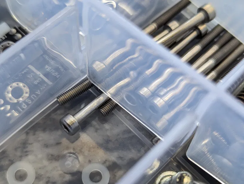 Hộp đựng vít nhỏ với nắp trượt và nhãn dán - Image 5