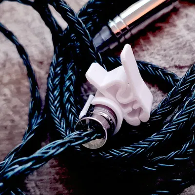 Kẹp cáp tai nghe IEM Moondrop Aria cho cáp para-cord
