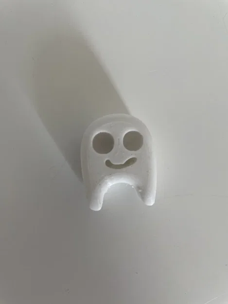 Nhân vật ma nhỏ dễ thương làm bạn đồng hành - Image 1