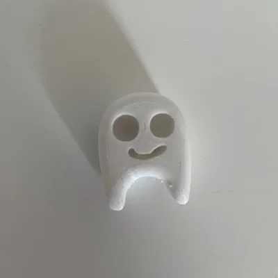 Nhân vật ma nhỏ dễ thương làm bạn đồng hành