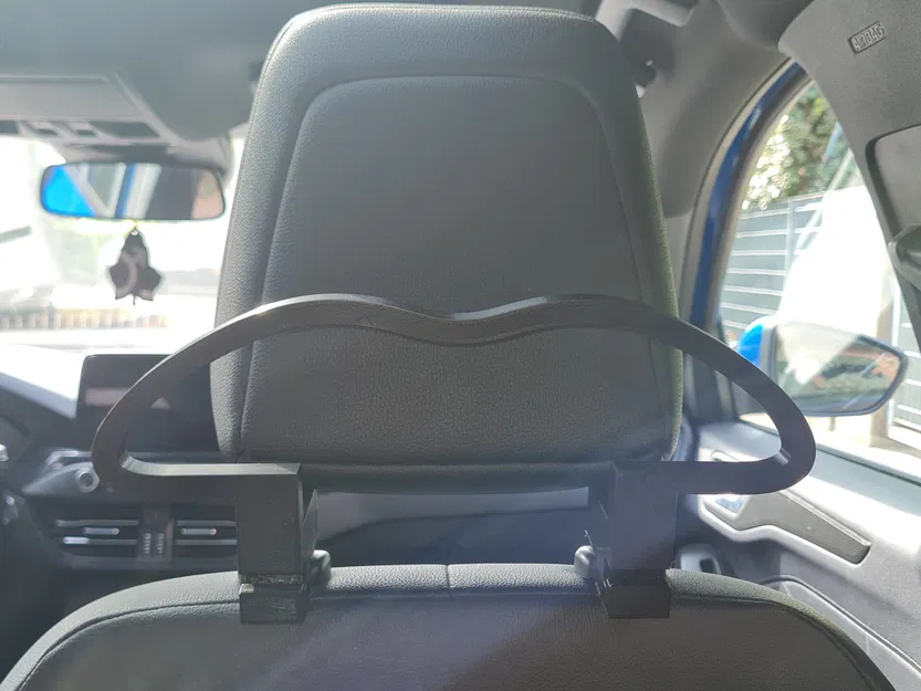 Giá treo túi cho xe Ford Focus in 3D - Image 5