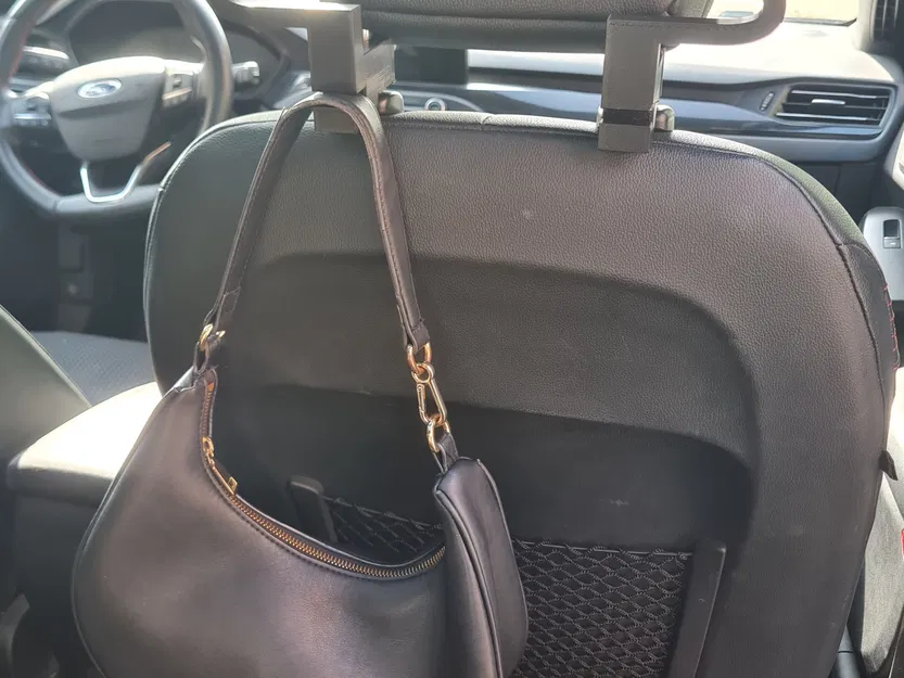 Giá treo túi cho xe Ford Focus in 3D - Image 9