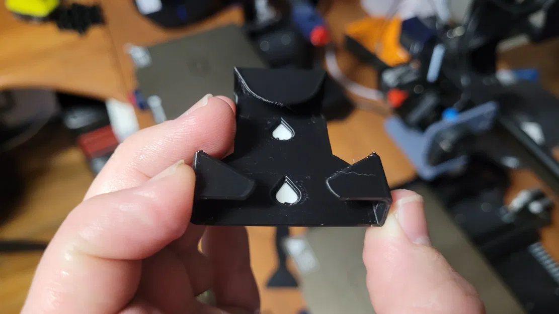 Giá đỡ điều khiển từ xa cho đèn LED bàn thông dụng - Image 3