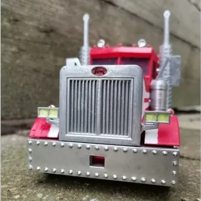 Xe tải Peterbilt chi tiết với rơ moóc tùy chỉnh