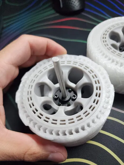 Bánh xe và lốp cho xe RC tỉ lệ 1/8 hoặc 1/10 - Image 1