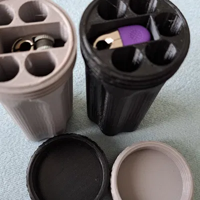 Chứa đồ dùng cho bật lửa, thuốc lá và điếu thuốc