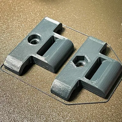 Giá đỡ đèn hậu xe đạp dưới yên xe