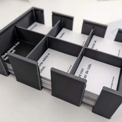 Hộp tự làm cho bộ bài Cards Against Humanity