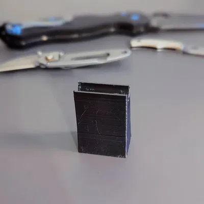 Giá đỡ cho những con dao nhỏ như CRKT Peck và Spyderco Bug