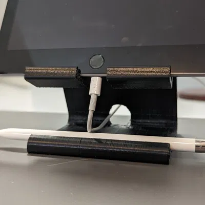 Giá đỡ iPad và bút Apple Pencil thế hệ đầu tiên