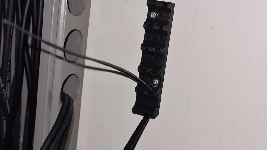 Giá đỡ cáp nhiều kích thước để gắn trên bề mặt - Image 2