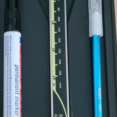 Khay đựng thước kẹp 150mm bảo vệ bàn làm việc