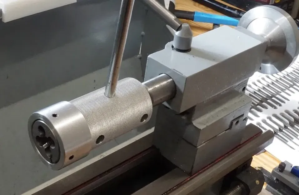 Giá đỡ khuôn đuôi máy tiện parametric 38mm - Image 3