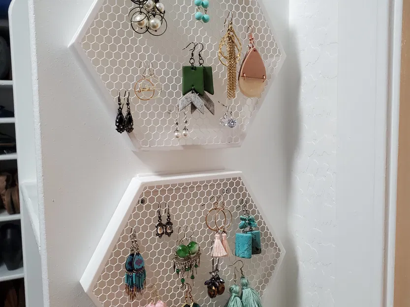 Giá đỡ hoa tai hình lục giác gắn tường - Image 1