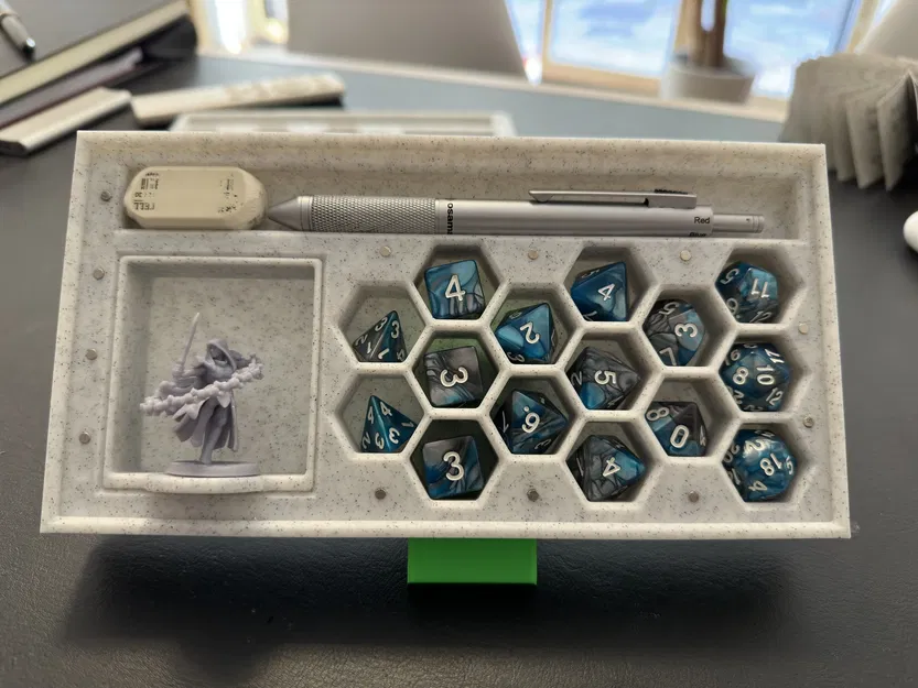 Khe từ tính cho nhân vật mini an toàn trong trò chơi - Image 1